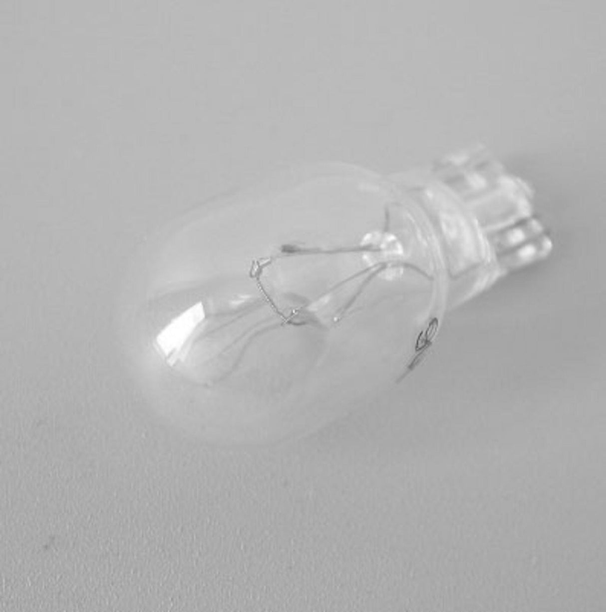 Bulb, 8.9W, Footwell Light : 813-4375